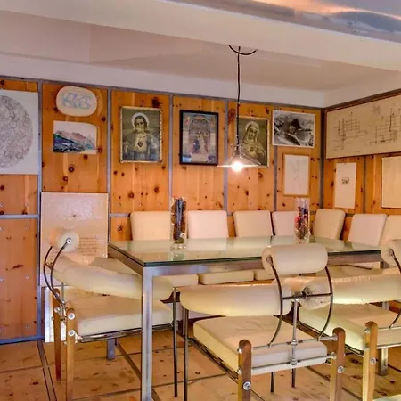 Julen Loftus Chic Mountain Sanctuary With Panoramic Views Appartamento Zermatt
